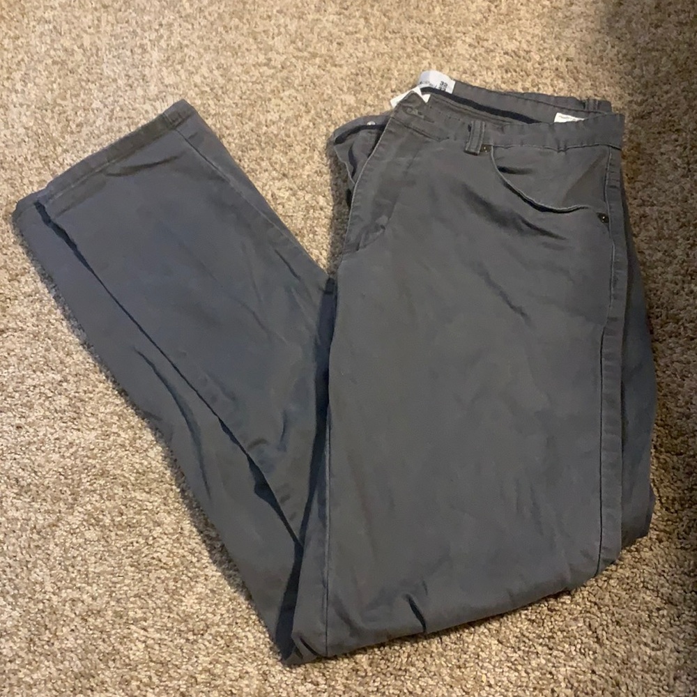 Men’s khakis